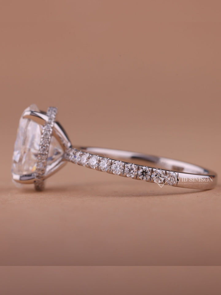 3.0CT-4.0CT Oval Cut Moissanite Hidden Halo Diamond Engagement Ring