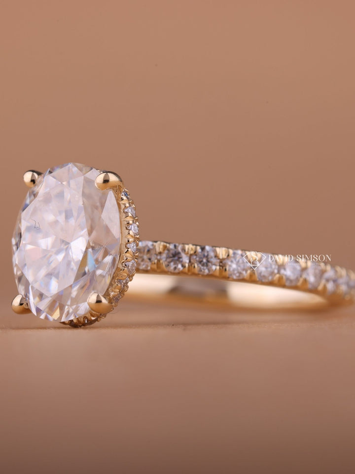 2.50CT-3.50CT Oval Cut Moissanite Diamond Hidden Halo Engagement Ring