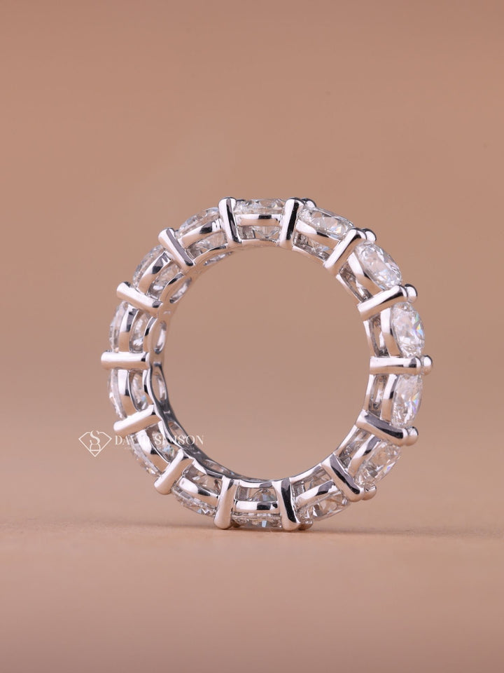 Round Cut Moissanite Diamond Shared Prongs Full Eternity Wedding Band