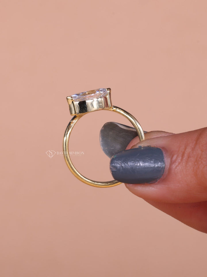 1.50CT-3.50CT Marquise Cut Moissanite East West Wave set Engagement Ring