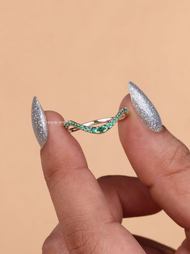 Green Round Cut Moissanite Diamond Curved Half Eternity Wedding Band