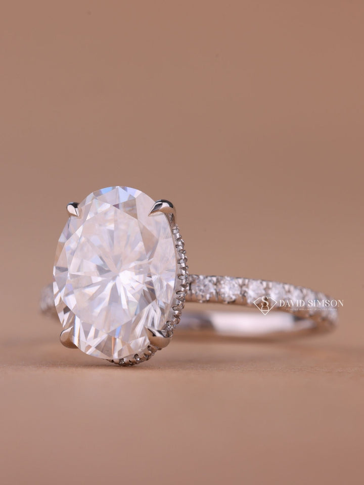 2.50CT-3.50CT Oval Cut Moissanite Hidden Halo Diamond Engagement Ring