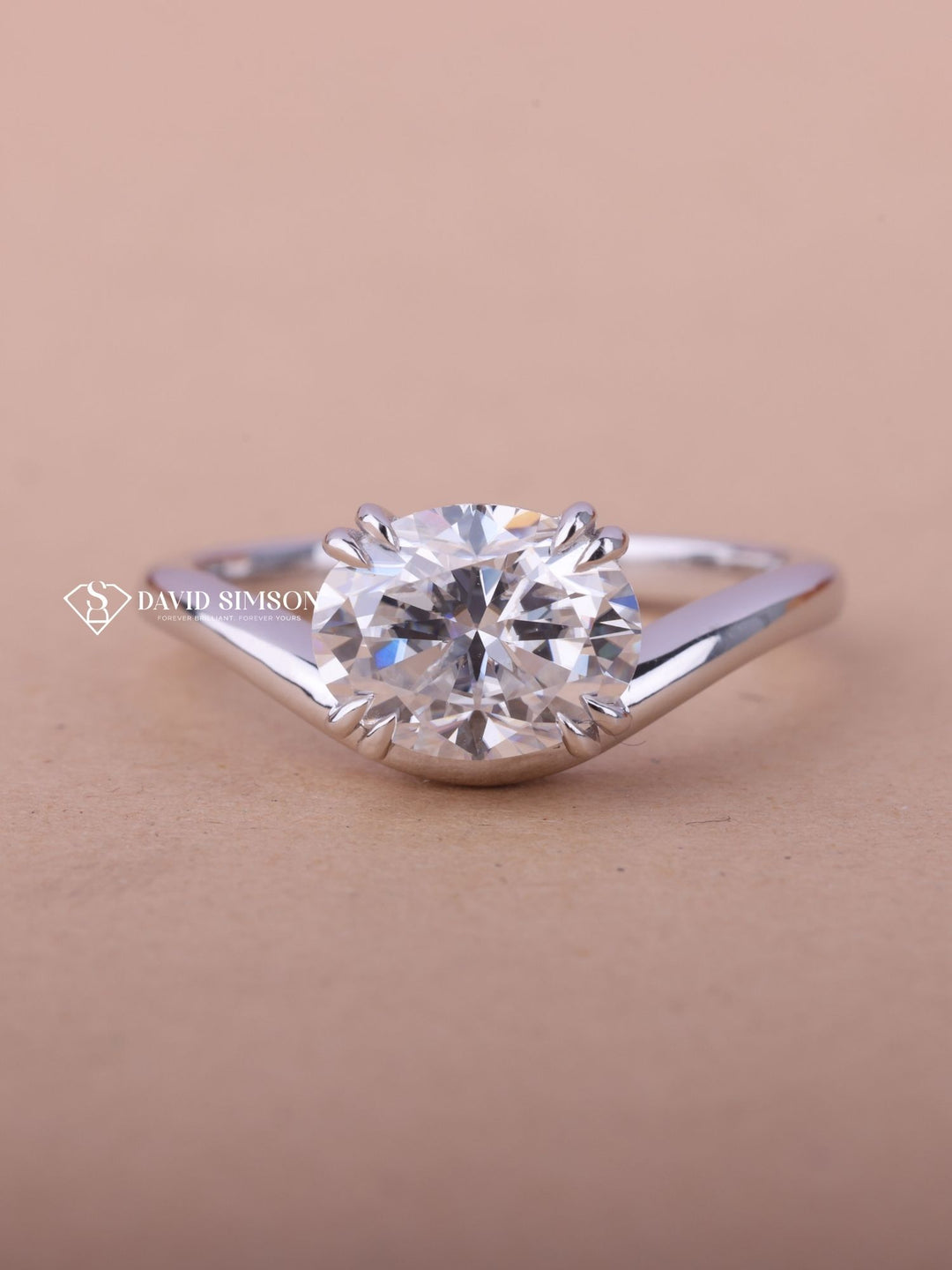 2.0CT-3.0CT East West Oval Cut Moissanite Diamond Wave Engagement Ring