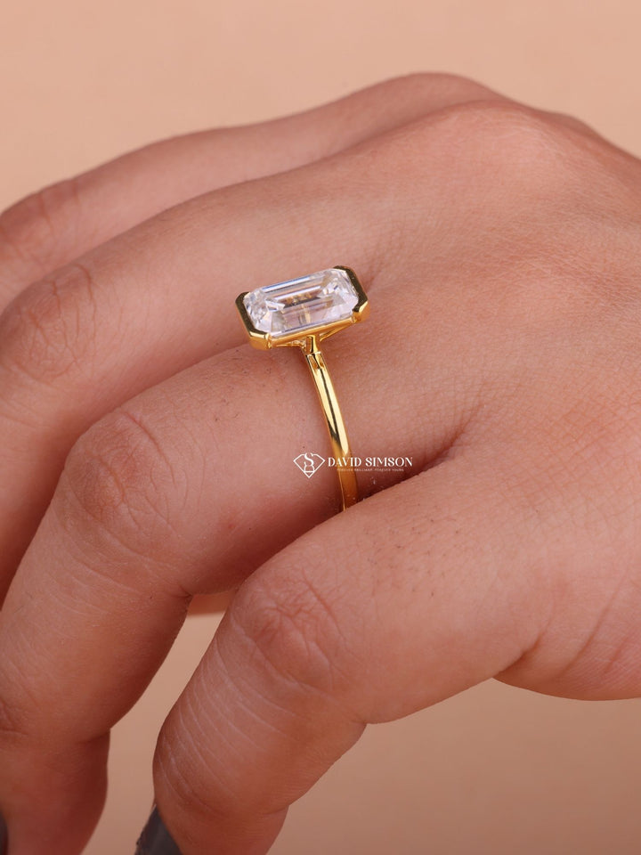 3.0CT-5.0CT Half Bezel Set Emerald Cut Moissanite Diamond Engagement Ring