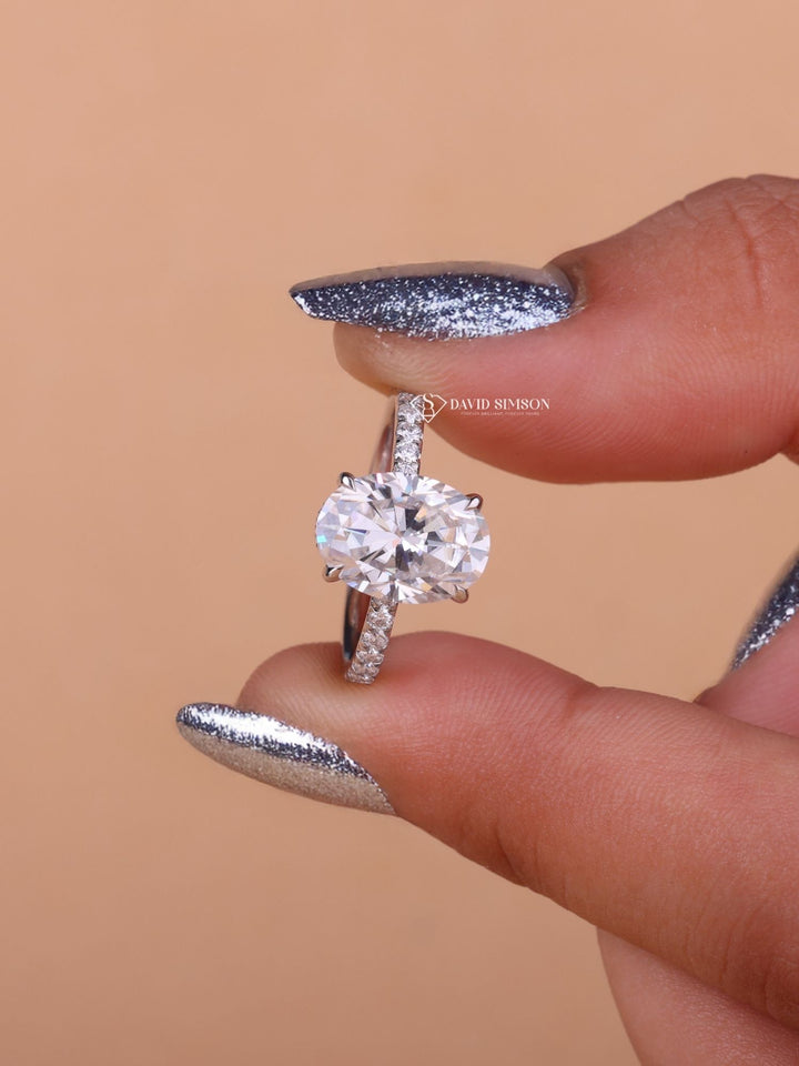 2.0CT-3.0CT Oval Cut Moissanite Diamond Hidden Halo Engagement Ring