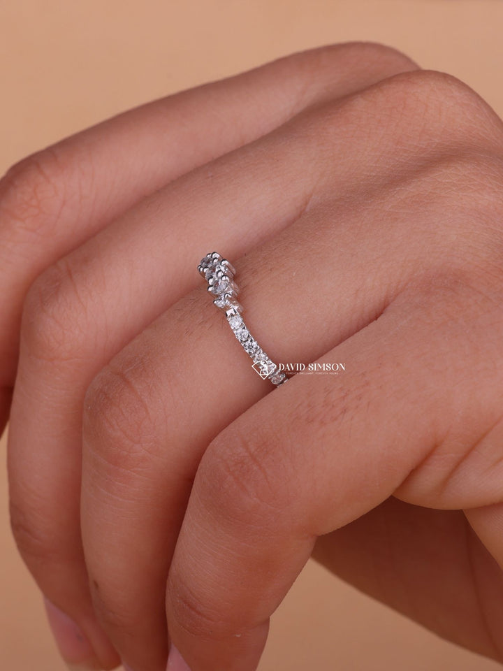 Round Cut Moissanite Diamond Curved Wedding Band in 18K Gold