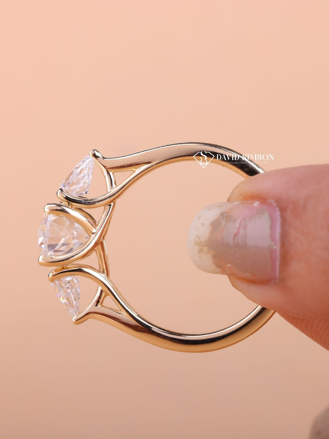 2.0CT-3.0CT Oval Cut Moissanite Diamond Three Stone Engagement Ring