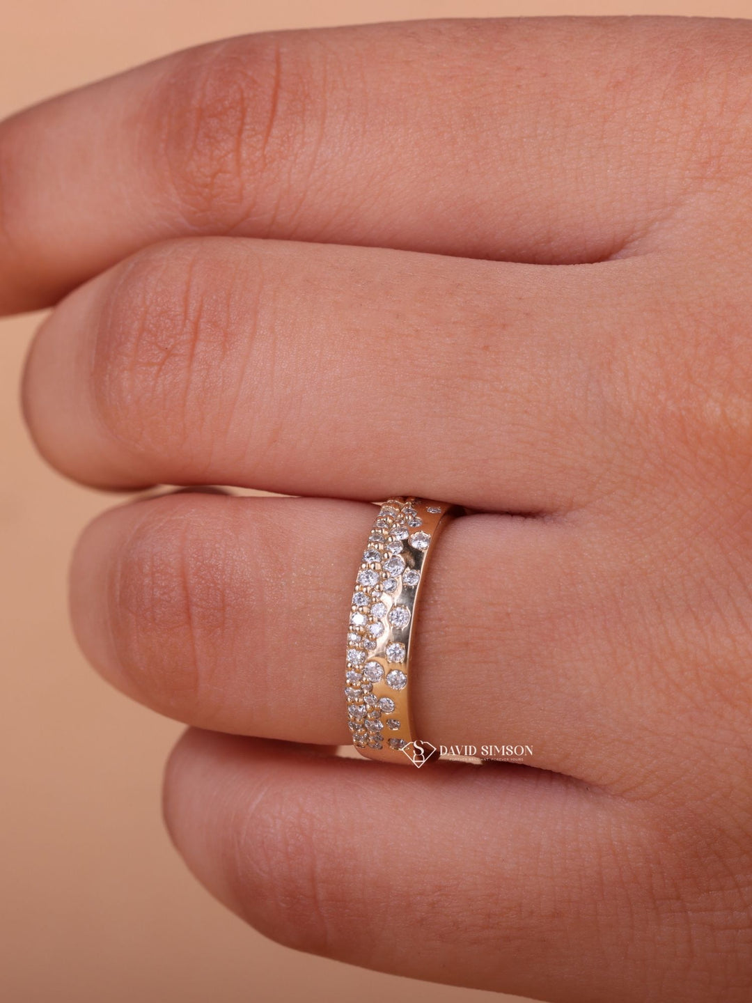 Round Cut Moissanite Diamond Flush Setting Wedding Band