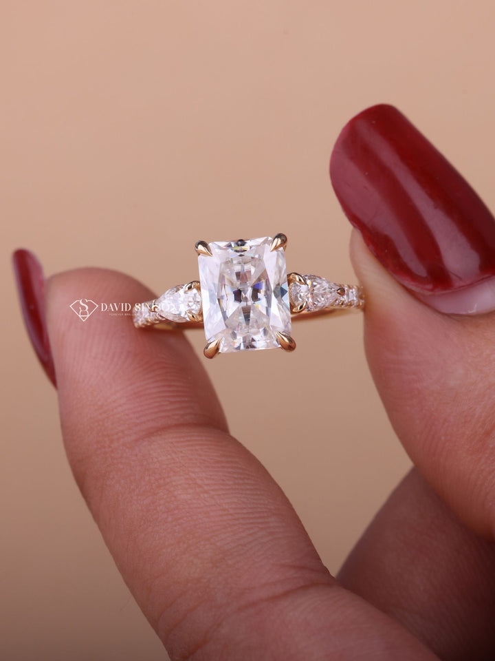 2.0CT-3.0CT Radiant Cut Moissanite Three Stone Diamond Pave Engagement Ring