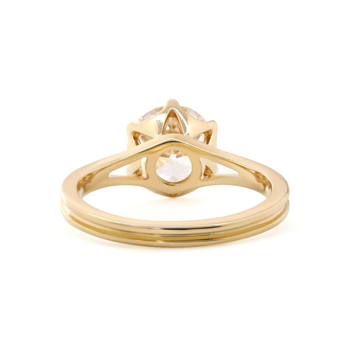 Unique Tulip Setting
Victorian Style Diamond Ring
Round Brilliant Alternative
Gold Tulip Ring
Platinum OEC Diamond
