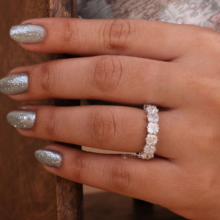 Platinum Full Eternity Band
Shared Prong Asscher Setting
Geometric Moissanite Wedding Ring
Minimalist Eternity Moissanite
