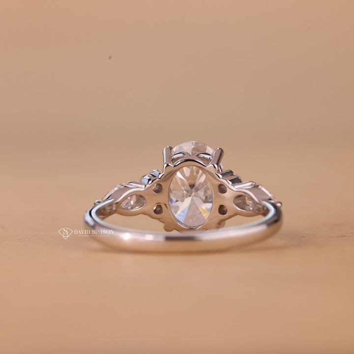 14k gold oval ring
18k white gold ring
Yellow gold cluster ring
Rose gold moissanite
Solid gold bridal ring
