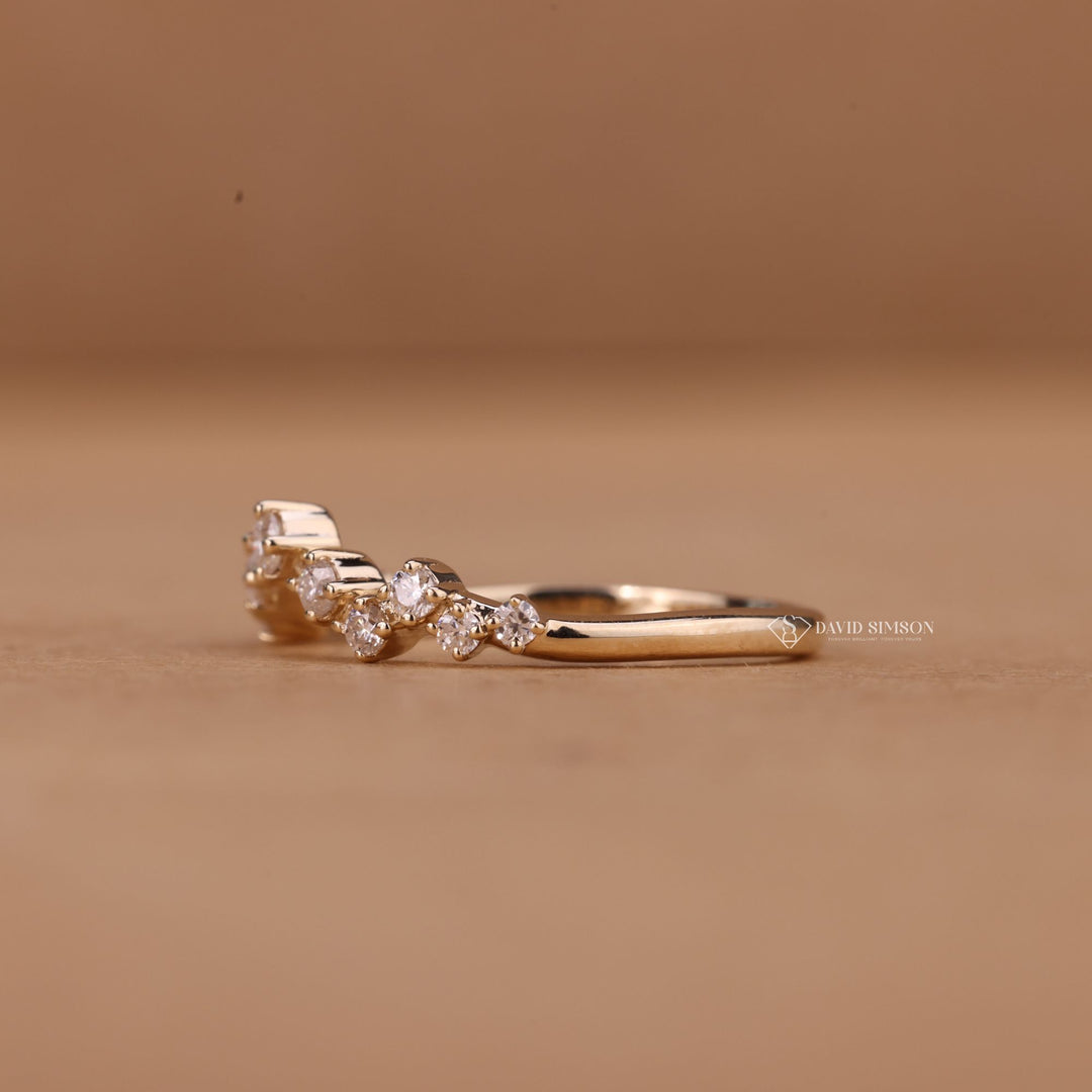 Zig Zag Stacking Band
Moissanite Chevron Band
Round Cut Zig Zag Ring
14K Gold Curved Band
Ethical Moissanite Band