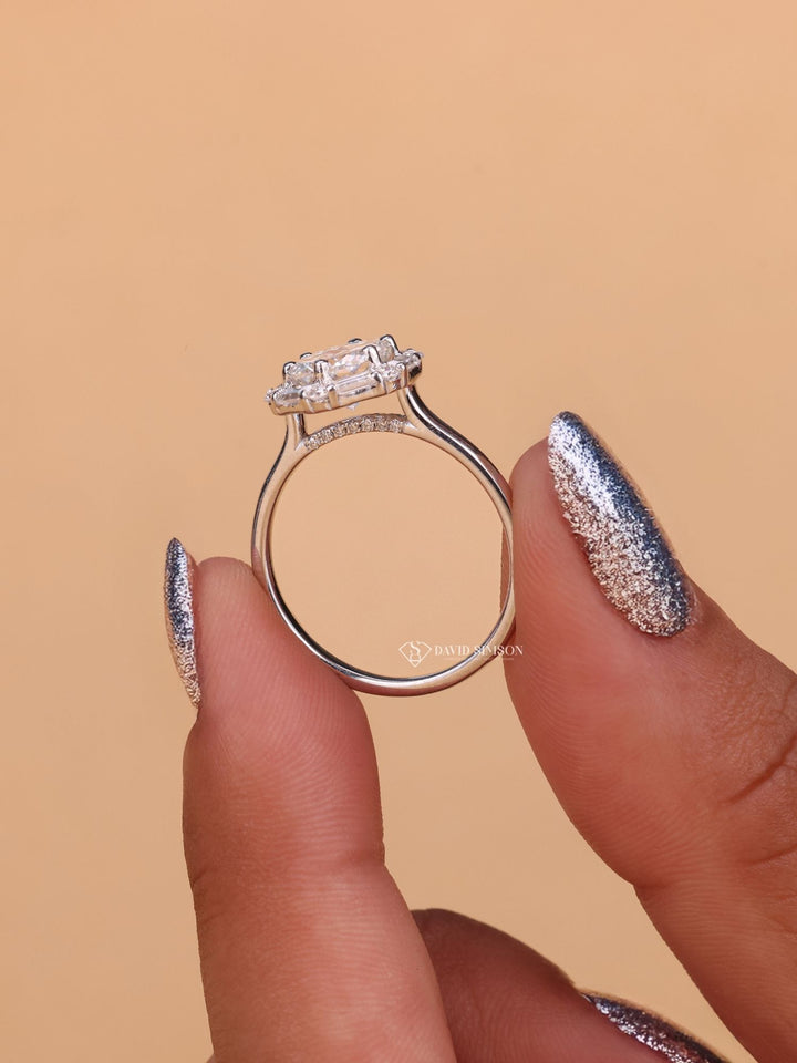 Round glamorous engagement ring, Round sophisticated engagement ring, Round trendy engagement ring, Round fashionable engagement ring, Round ethical engagement ring, 