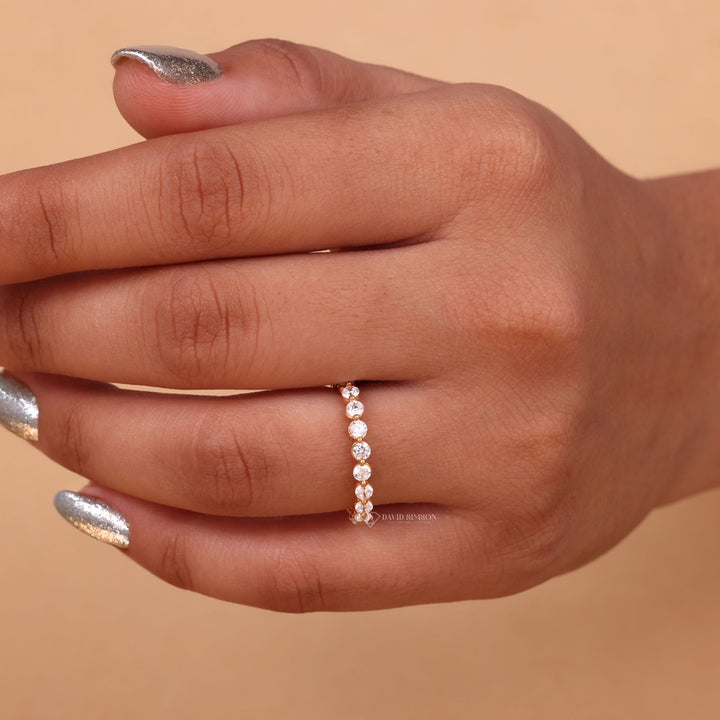 Round Cut Moissanite Diamond Floating Bubble Wedding Band
