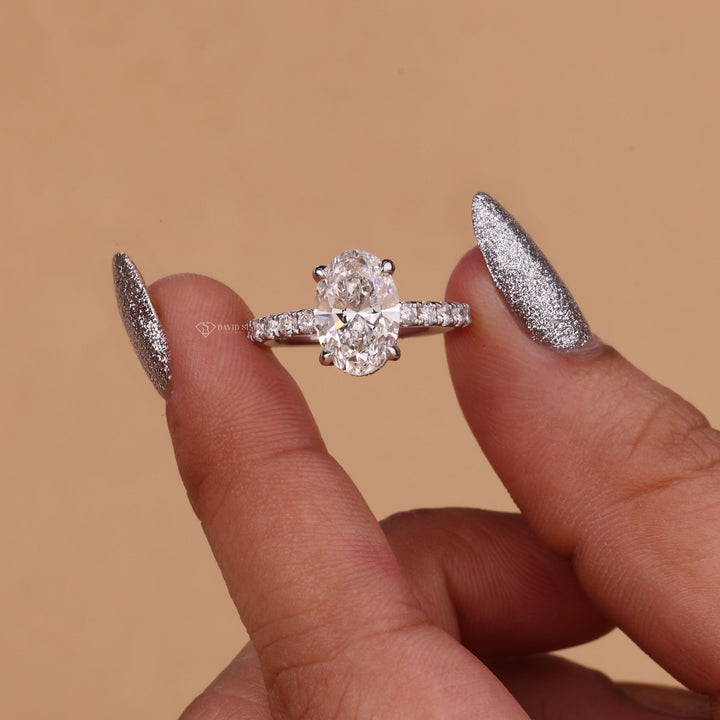2.0CT-4.0CT Oval Cut Moissanite Hidden Halo Diamond Engagement Ring