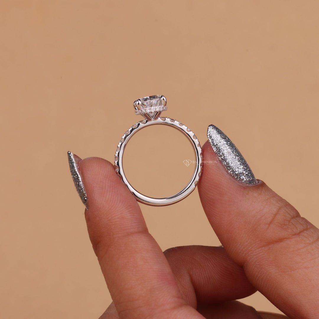 2.0CT-4.0CT Oval Cut Moissanite Hidden Halo Diamond Engagement Ring