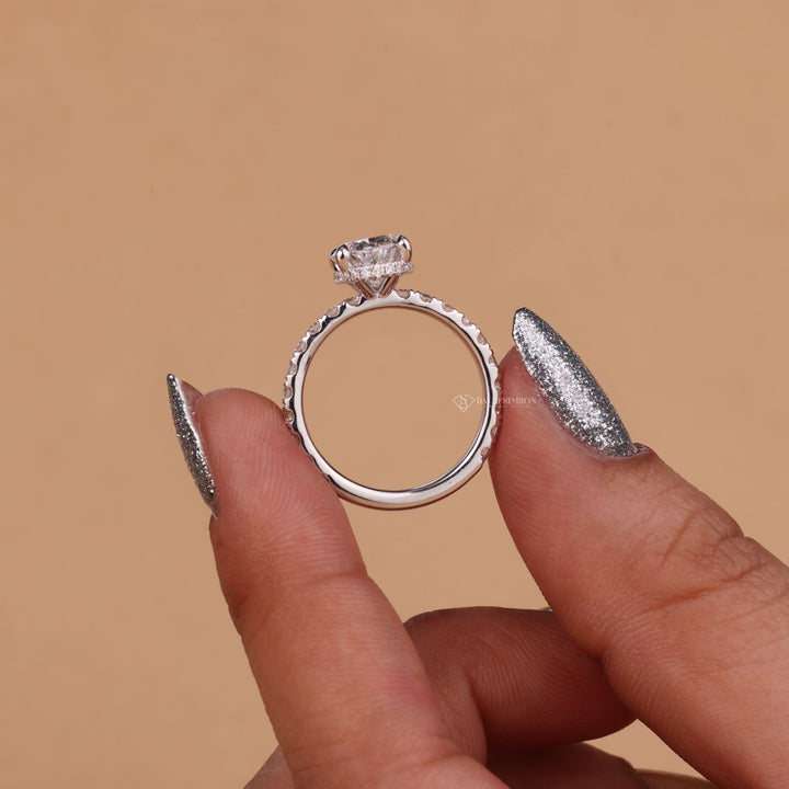 2.0CT-4.0CT Oval Cut Moissanite Hidden Halo Diamond Engagement Ring