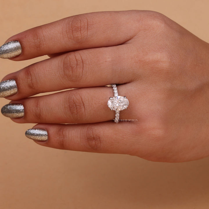 2.0CT-4.0CT Oval Cut Moissanite Hidden Halo Diamond Engagement Ring