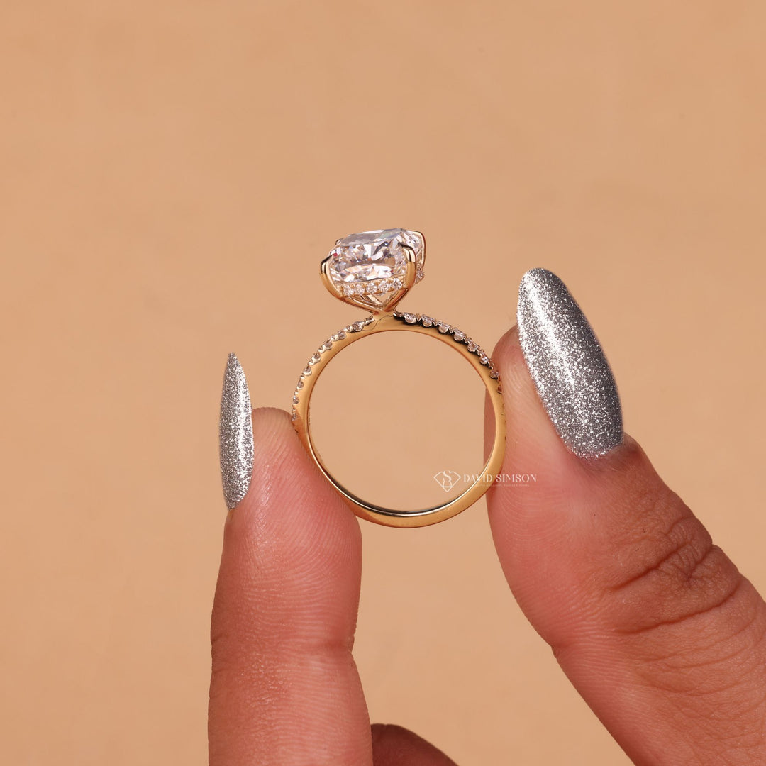 2.0CT-4.0CT Cushion Cut Moissanite Diamond Hidden Halo Engagement Ring