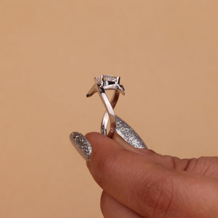 1.0CT-2.0CT Trillion Cut Moissanite Diamond Bypass Engagement Ring
