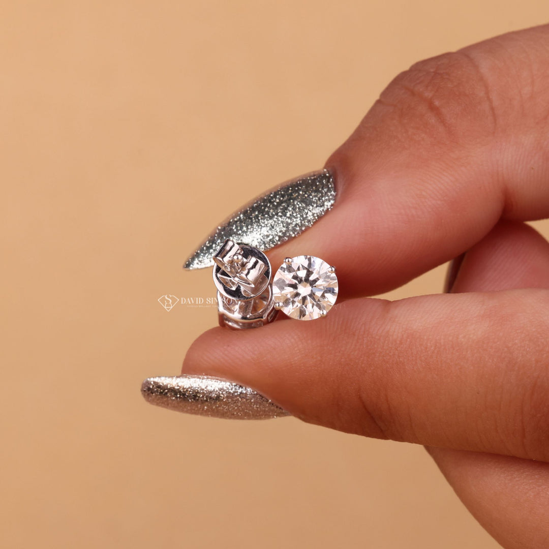 Round Cut Moissanite Diamond Stud for Her