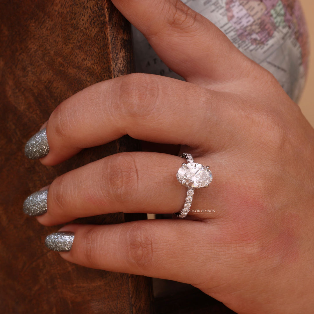 2.0CT-4.0CT Oval Cut Moissanite Hidden Halo Diamond Engagement Ring