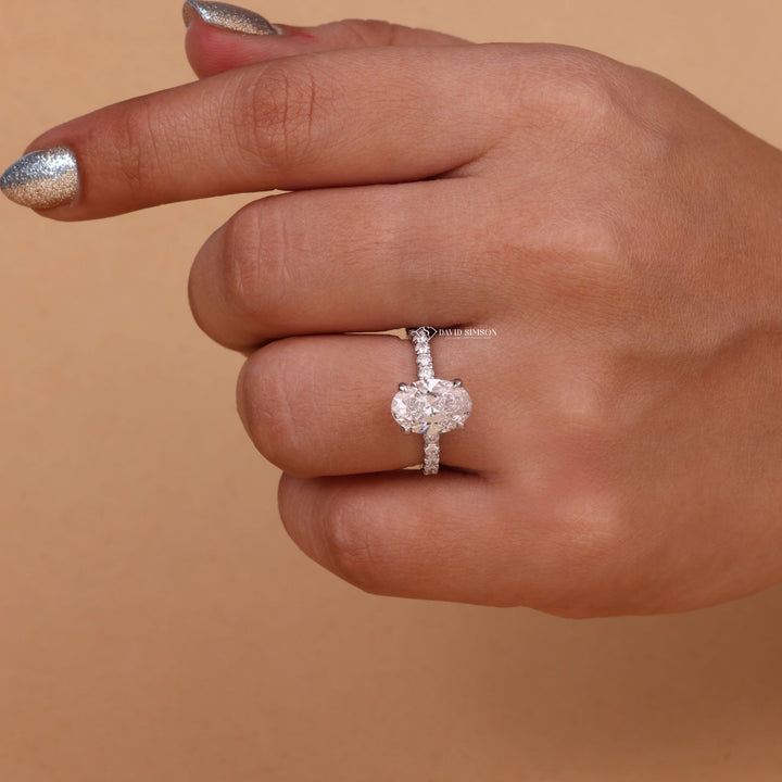 2.0CT-4.0CT Oval Cut Moissanite Hidden Halo Diamond Engagement Ring