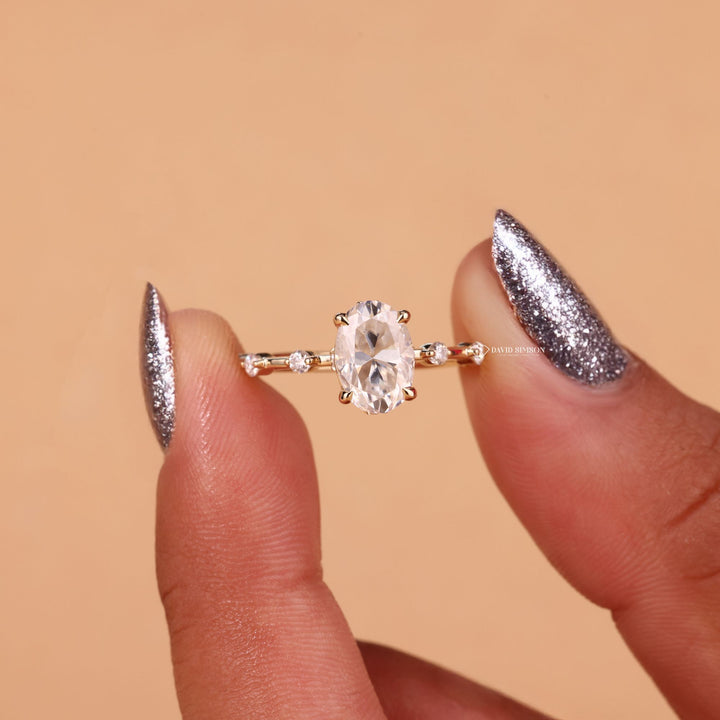 2.0CT-3.0CT Oval Cut Moissanite Distance Diamond Pave Engagement Ring