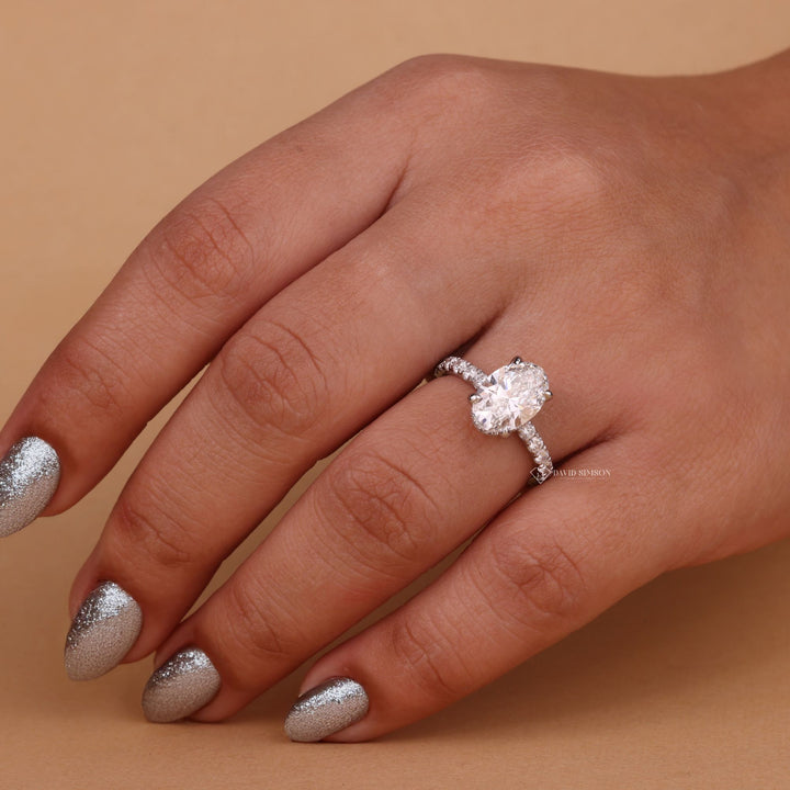 2.0CT-4.0CT Oval Cut Moissanite Hidden Halo Diamond Engagement Ring