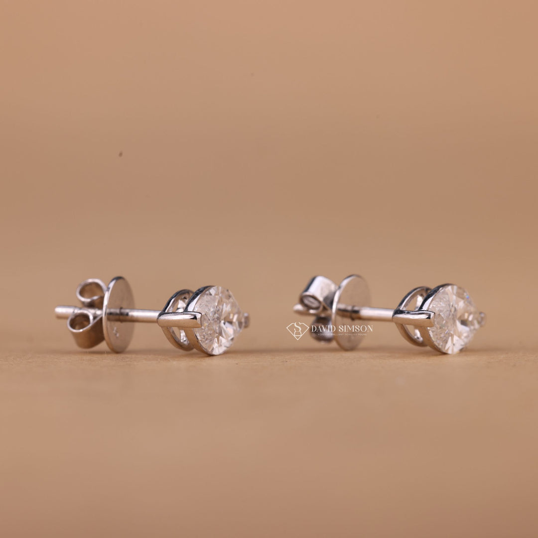 Anniversary Gift Earrings
Fine Jewelry Moissanite
