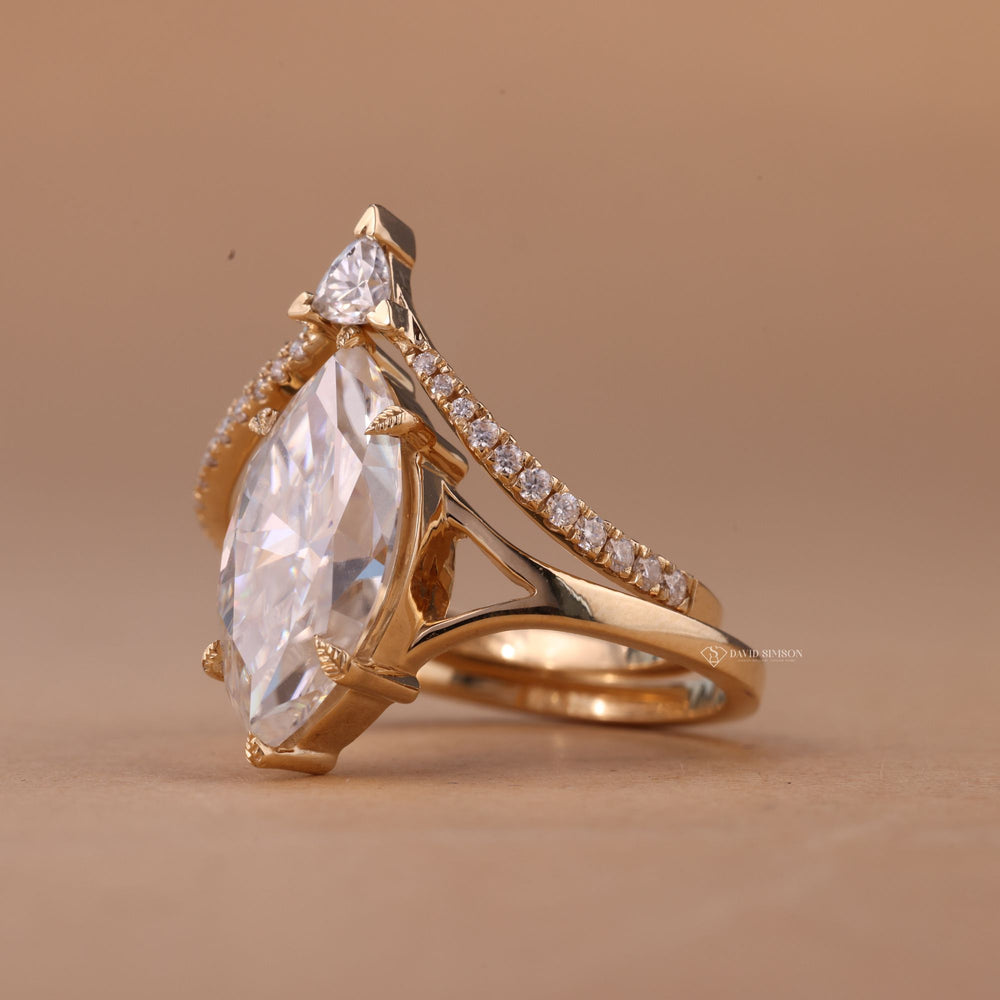 Marquise Cut Diamond Ring
4.0CT Marquise Solitaire
Split Shank Diamond Ring
Marquise Ring with Curved Band
Marquise Cut Split Shank
