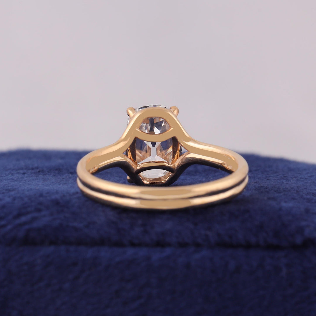 1.50CT Moissanite
2.50CT Moissanite
Lab Grown Moissanite
Split Band Ring
Conflict Free Ring
Eco Friendly Jewelry
Chunky Facet Moissanite
