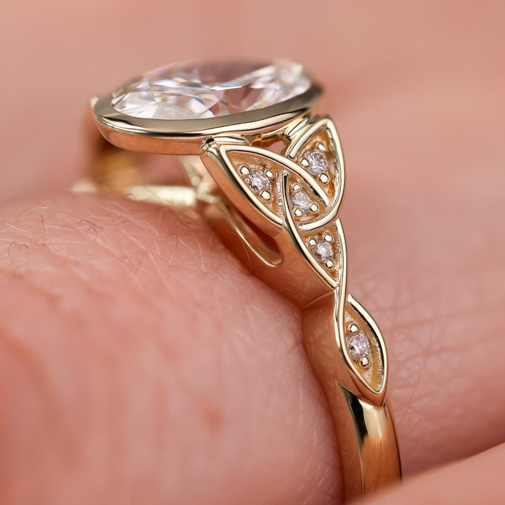 Elegant Moissanite, Statement Ring, Conflict Free, Handcrafted Jewelry, Gold Moissanite Ring, 