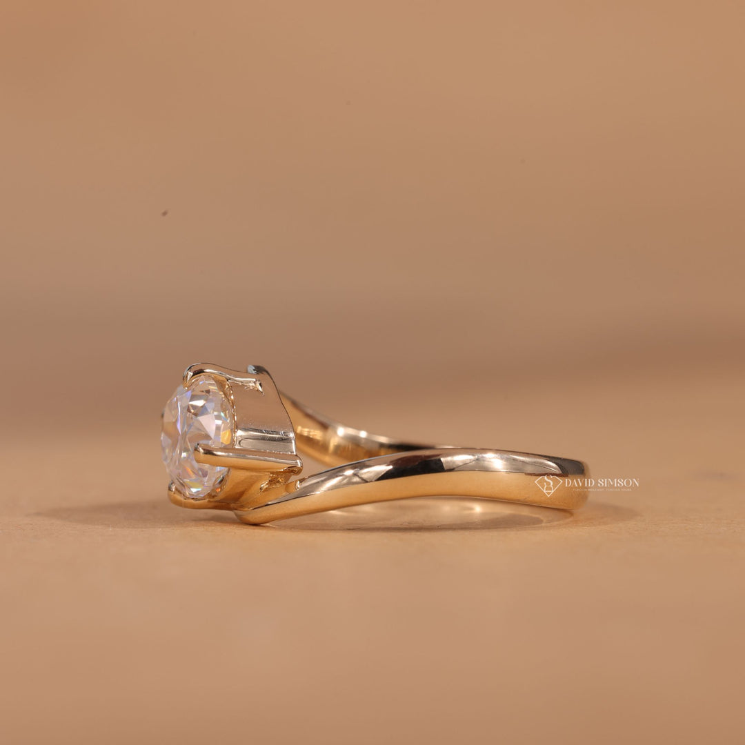 Crushed Ice Oval, Bridal Jewelry, Wedding Ring, Anniversary Gift, Statement Ring, Conflict Free Ring, Sustainable Luxury, Handcrafted Ring, Yellow Gold Moissanite, Rose Gold Ring, Gift for Fiancée, Promise Ring, Elegant