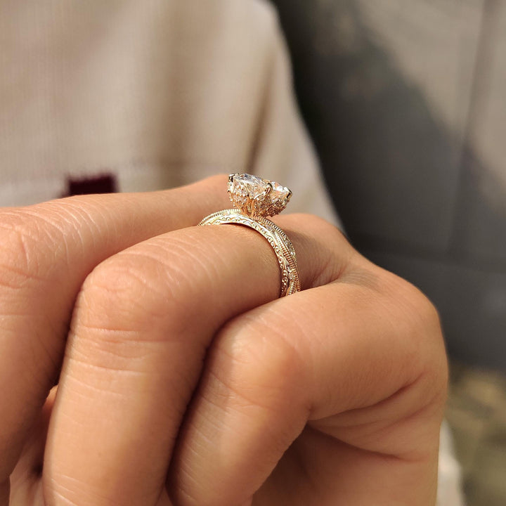 Custom Art Deco Ring
2.0CT Moissanite
3.0CT Moissanite
Statement Vintage Ring
Handcrafted Filigree
Old World Style Ring
Moissanite Anniversary Gift