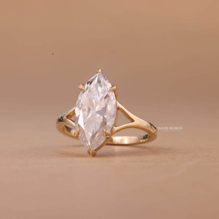 Sparkling Marquise Diamond
Handcrafted Marquise Ring
Modern Split Shank Ring
