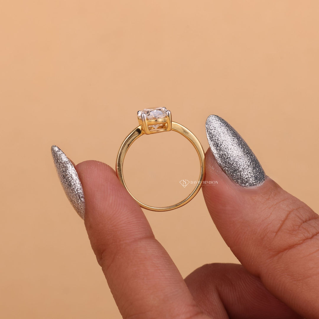 Ethical Engagement Ring for Her
Sustainable Diamond Alternative
Affordable Luxury Oval Ring
Conflict Free Moissanite Jewelry
Classic Bridal Moissanite Ring