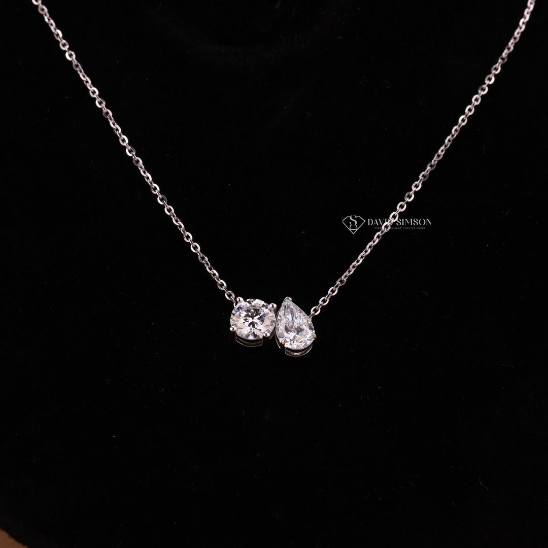 Toi et Moi Necklace
Moissanite Pendant
Two Stone Necklace