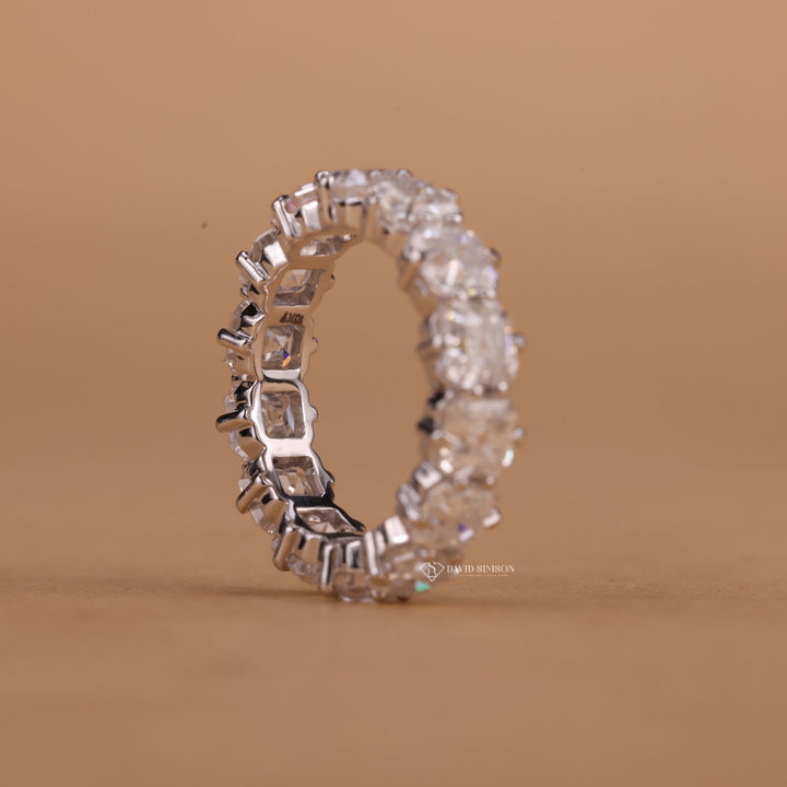 Vintage Art Deco Moissanite Ring
Anniversary Gift for Wife
Classic Bridal Eternity Jewelry
Luxury Moissanite Wedding Band
