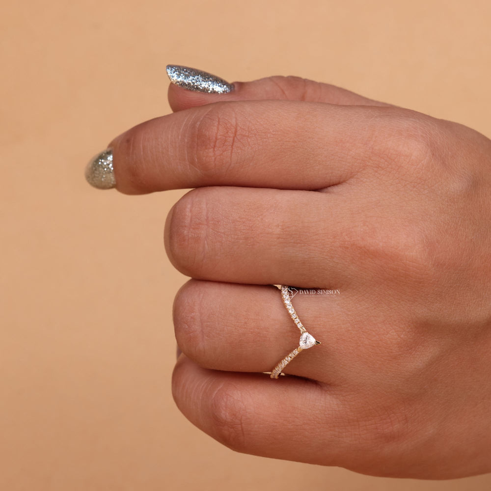 Round and Trillion Band
Moissanite Diamond Band
Curved Moissanite Ring
