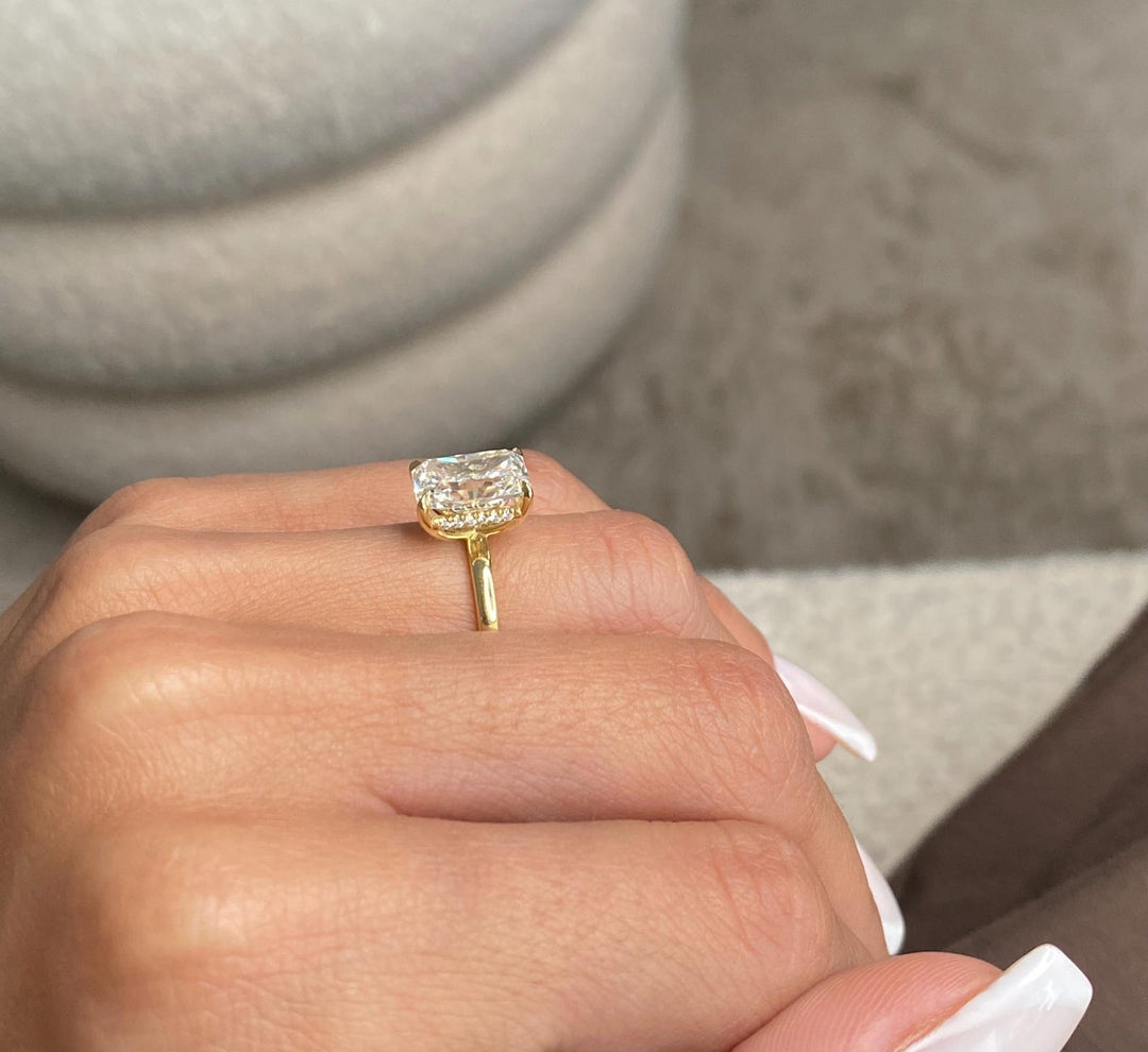 2.0CT Moissanite
3.0CT Moissanite
Radiant Diamond Alternative
Hidden Halo Engagement
Lab Grown Diamond Ring
Crushed Ice Moissanite
