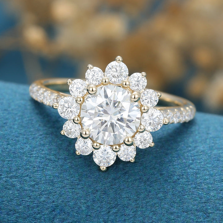 round-shape-moissanite-halo-engagement-ring