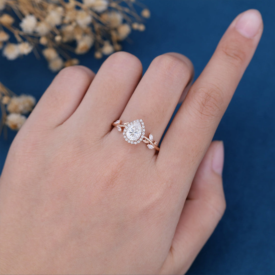 pear-shaped-moissanite-halo-engagement-ring-2