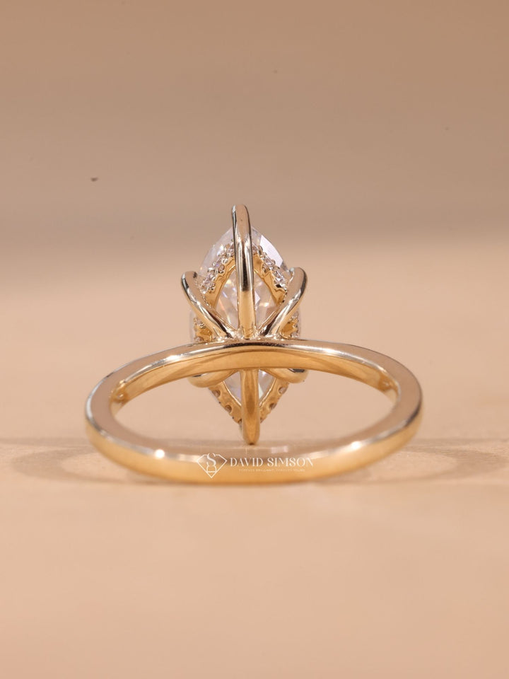 Unique engagement ring
14k gold moissanite ring
18k white gold ring
