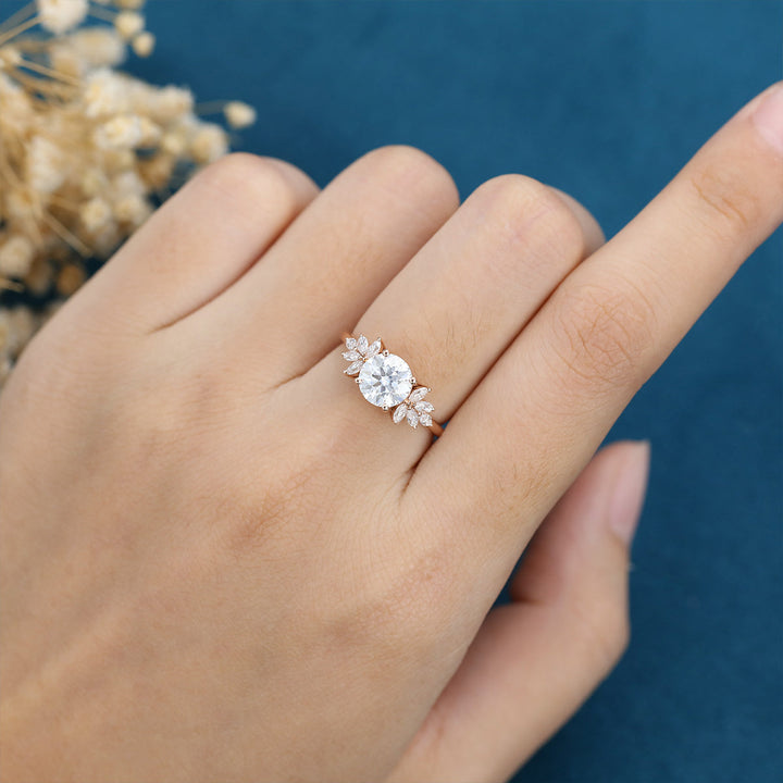 round-shaped-moissanite-cluster-engagement-ring-4