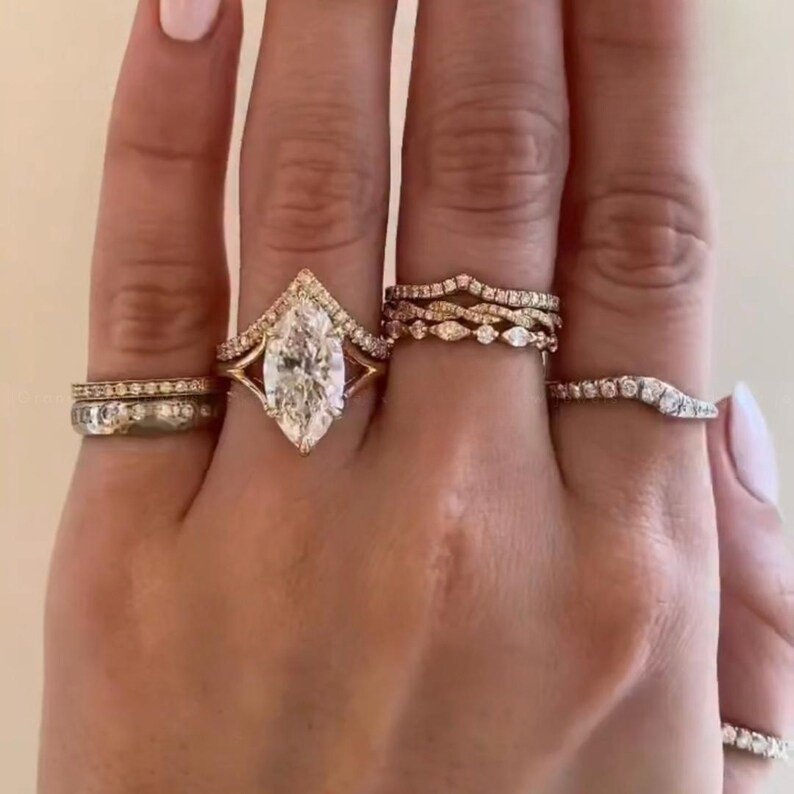 3.0CT Oval Cut Lab Grown Diamond Vintage-Inspired Bridal Ring Set with Matching Wedding Bands