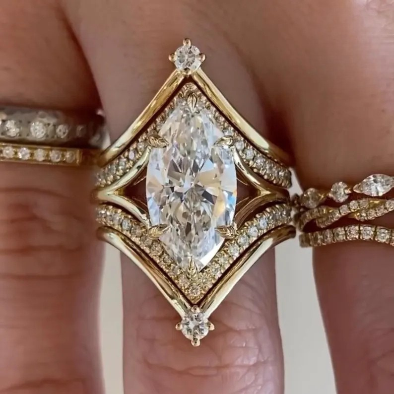 3.0CT Oval Cut Lab Grown Diamond Vintage-Inspired Bridal Ring Set with Matching Wedding Bands