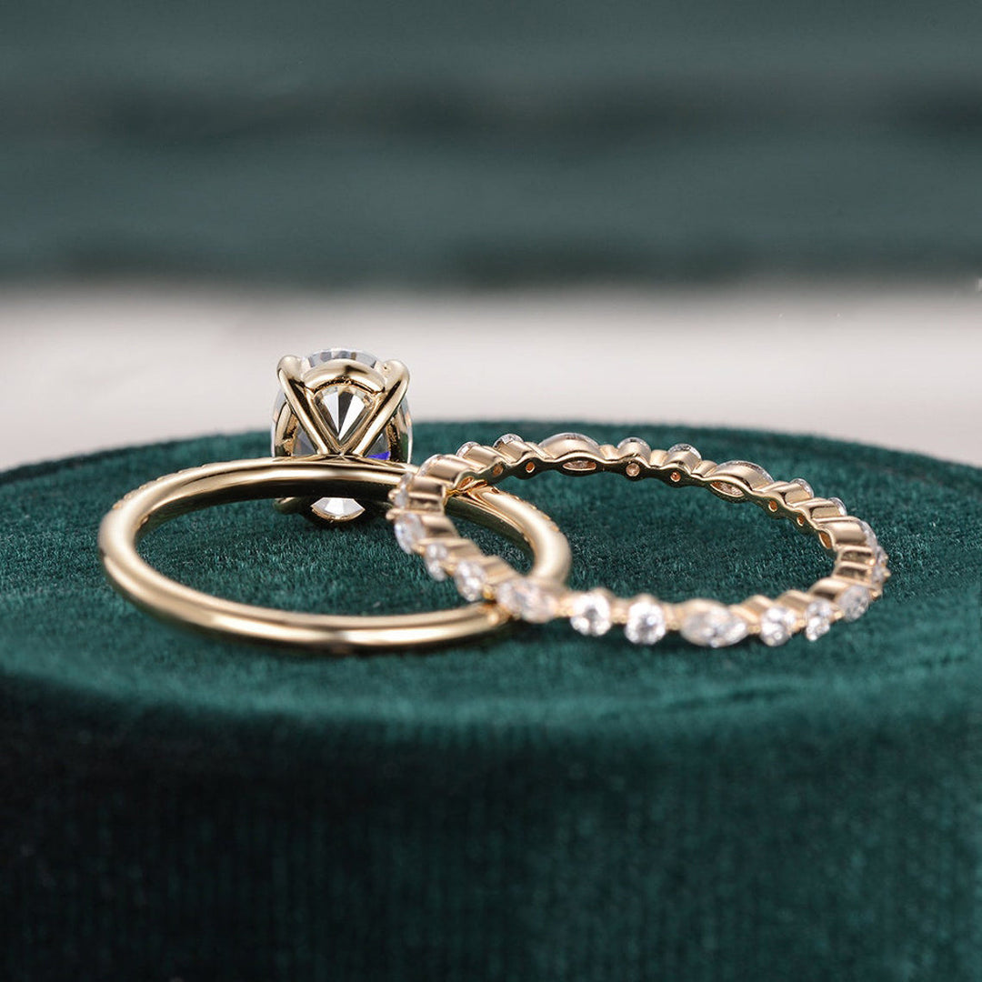 Cut Diamond Ring Set Solitaire With Plain Wedding Band CT Oval Cut