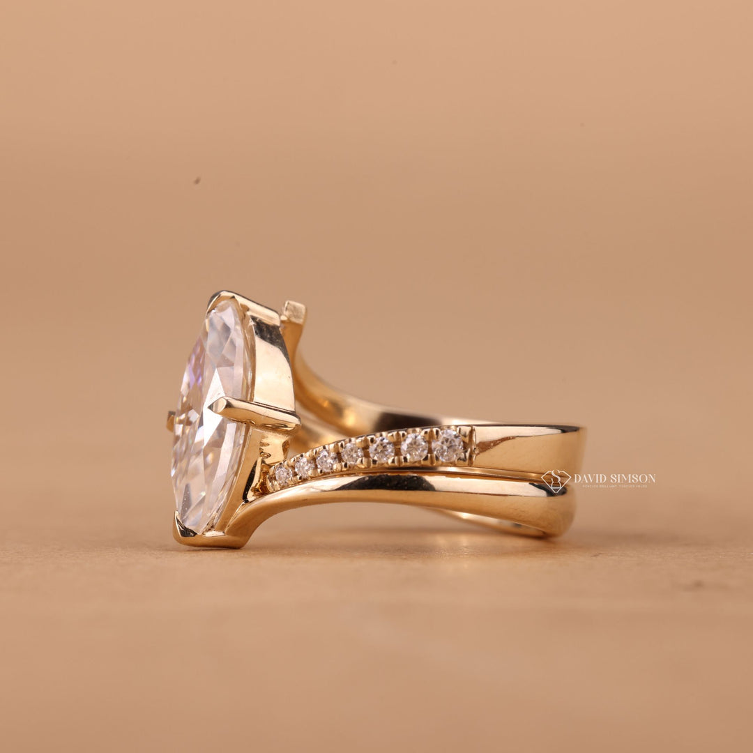 White Gold Bypass Ring
Rose Gold Marquise Set
